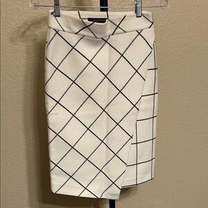 ZARA White and Black Grid Pencil Skirt